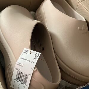 Adidas , Tan Women Clog Size 9 Brand New
